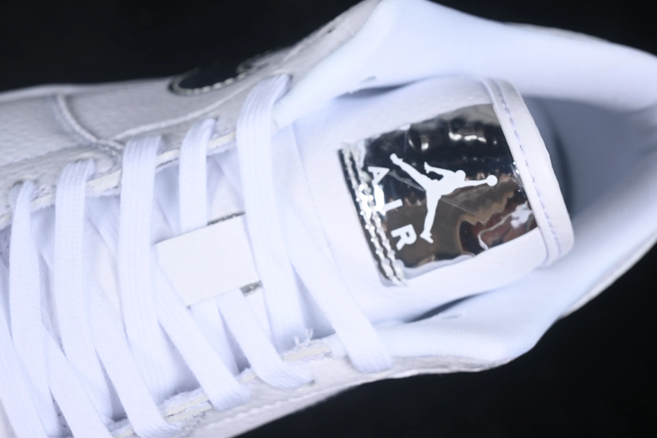 All categories Air Jordan Jordan series basketball shoes Air Jordan 1 Low G version pure original Air Jordan 1 Low AJ1 Joe 1 all silver hook low-top retro culture basketball shoes IQ9381-100
